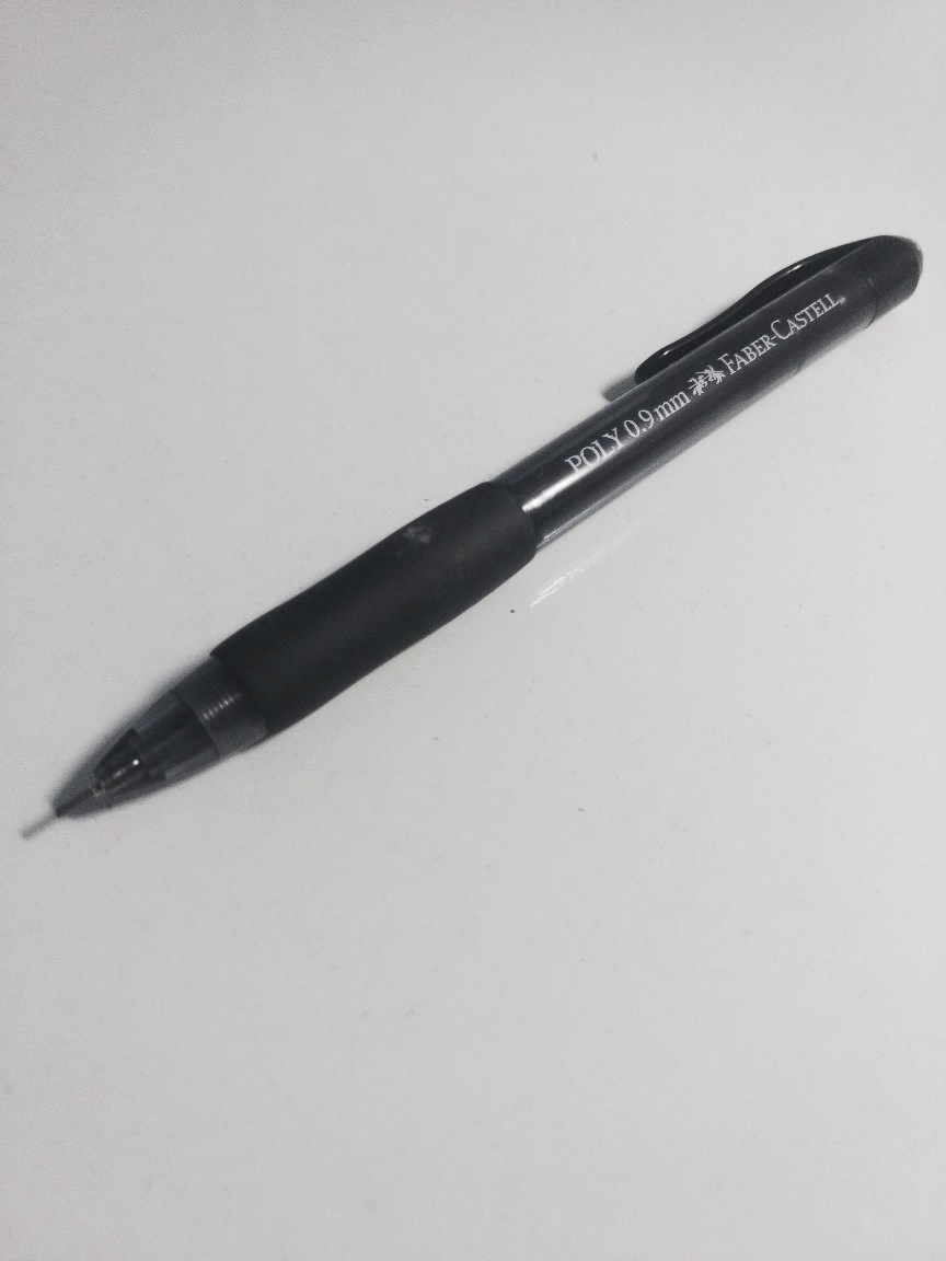 Grafite poly 0.9 mm - faber-castell - para traço inicial